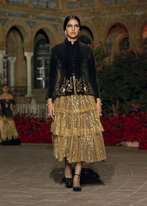 dior cruise 2023 dress|Dior Cruise 2023 Was An Ode To Spanish History .